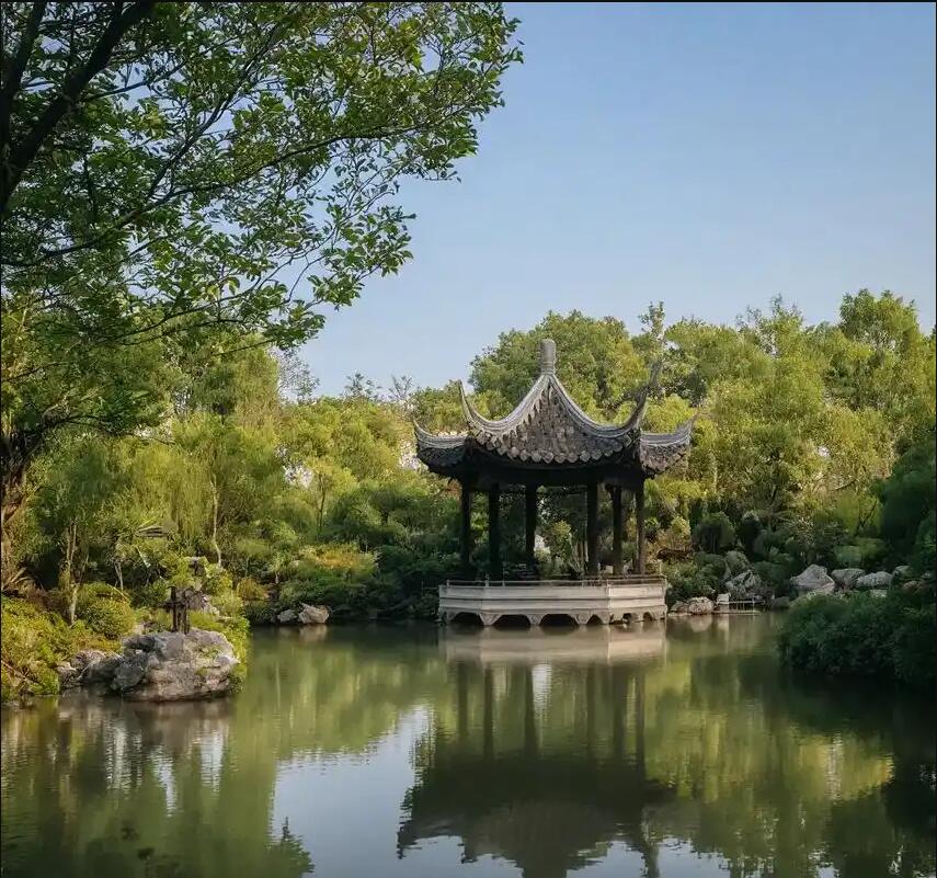 左贡县雨韵土建有限公司